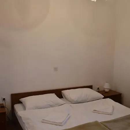 Πανσιόν Planinarski Dom 